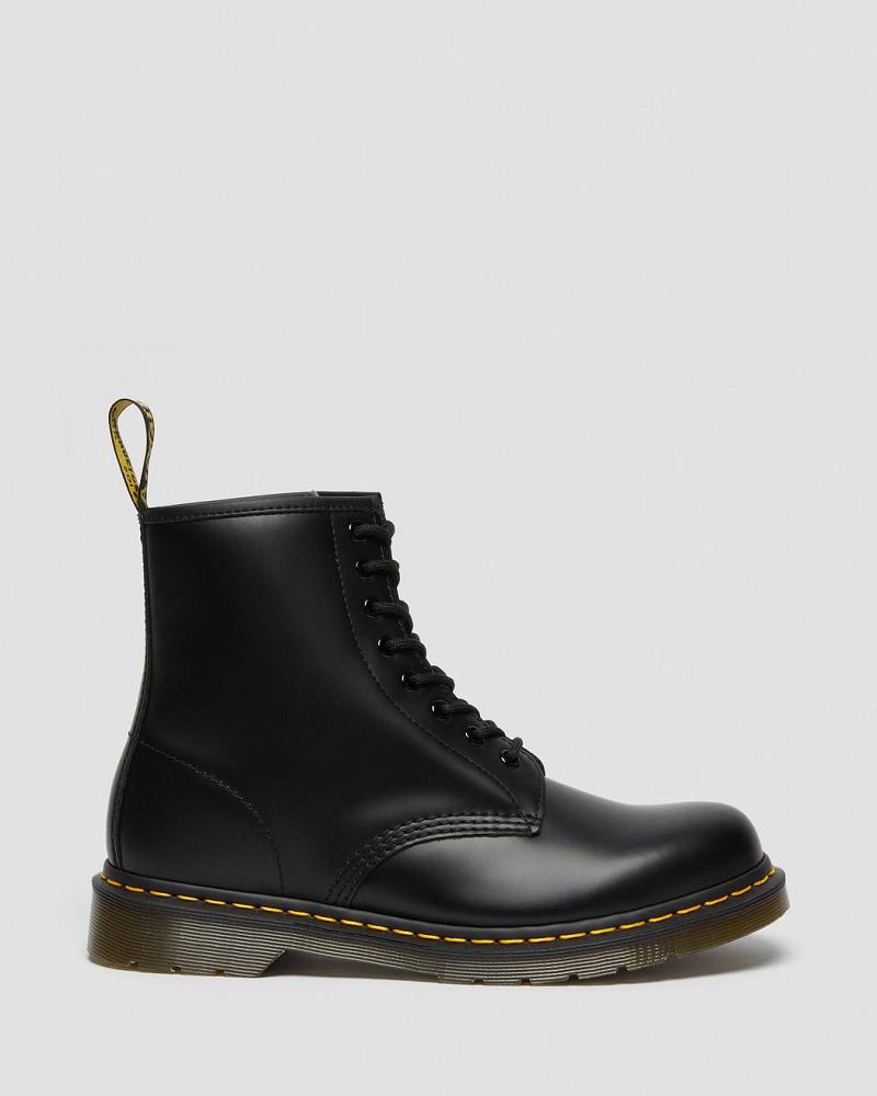 Black Men's Dr Martens 1460 Smooth Leather Lace Up Boots | CA 536VRW